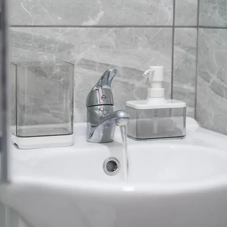 Sky Rooms One Bedroom Modern Studio Apartment 3 Birmingham Exterior photo